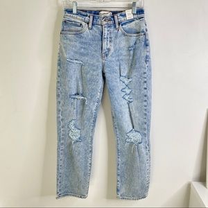 NWT Women's Abercrombie & Fitch Mid-Rise Boyfriend Jeans Sz 26/2 Distressed